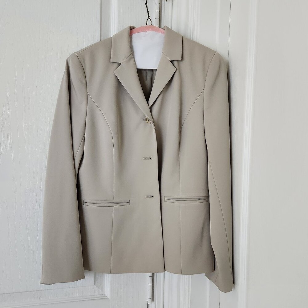 Like new Ann Taylor Beige Classic Blazer SET